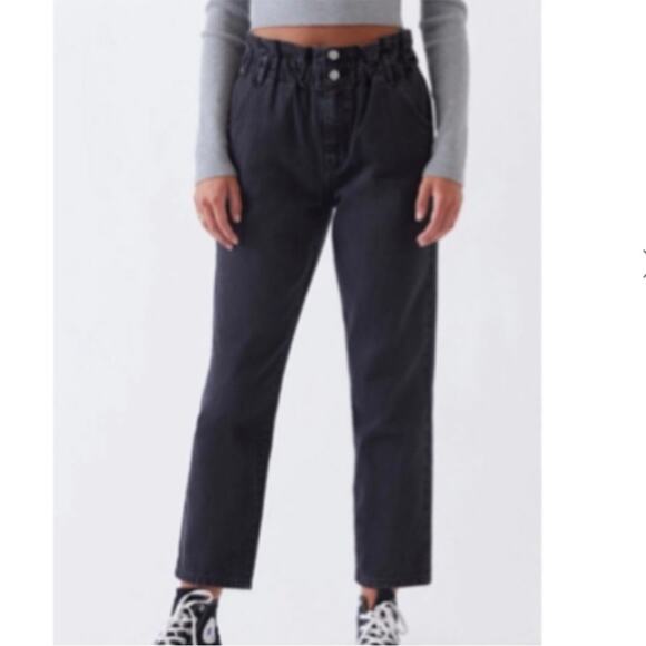 Pacsun faded black paperbag mom jeans size 28 - Picture 2 of 10